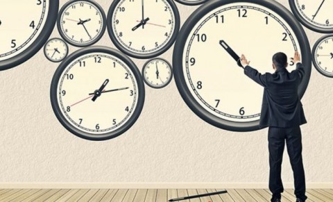 ANTREAN PANJANG REGULASI PEKERJA