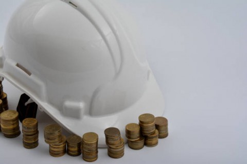 Jangan Sekadar Bicara Upah Buruh