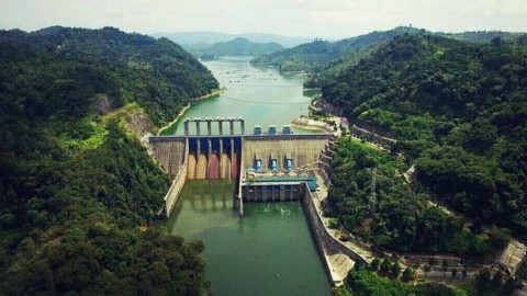 PENGEMBANGAN ENERGI BARU TERBARUKAN : SUMITOMO IKUT BANGUN PLTA KAYAN