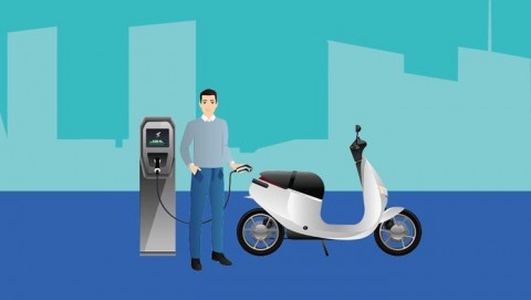 STANDARDISASI BATERAI : DAYA JANGKAU MOTOR LISTRIK MELUAS