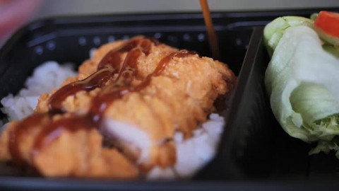 DPR Imbau Pemda Siapkan Anggaran Makan Gratis yang Diusung Presiden Prabowo