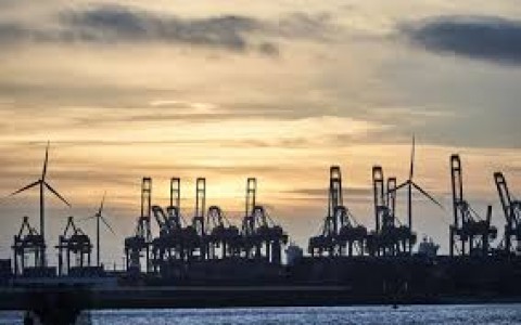 Kenaikan Harga Menekan Optimisme Dunia Usaha