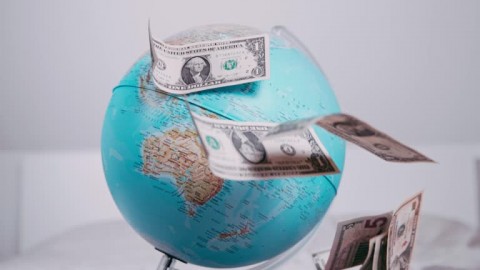 Modal Asing Berisiko Terbang 