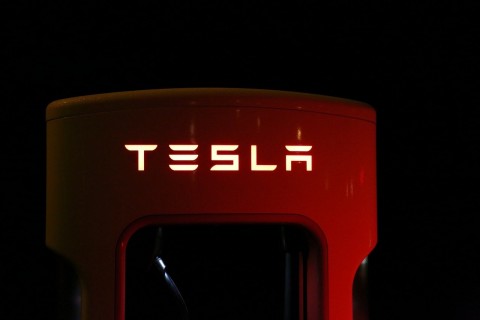 Tesla Jajaki Investasi Nikel di RI