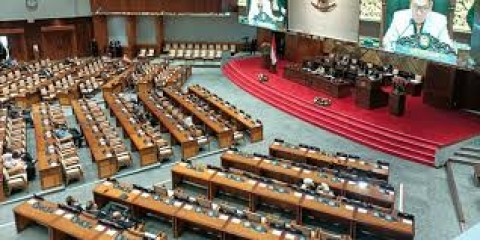 DPR Jamin Penghapusan Pasal Dwifungsi ABRI