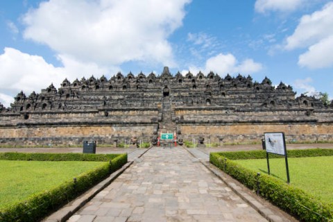 Tarif, Ujian Kepekaan dari Borobudur