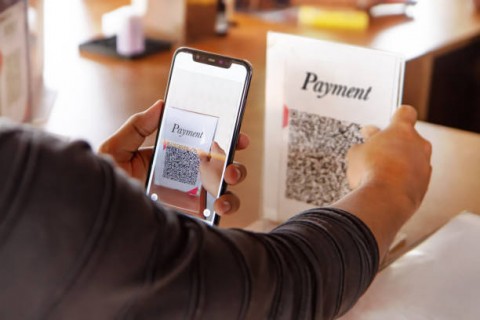 Generasi Cardless, QRIS Jadi Primadona 