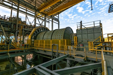 Menanti Tuah Salim di IPO Amman Mineral Internasional