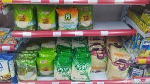 Peritel Buka Opsi BatasiJumlah Pembelian Gula Konsumsi