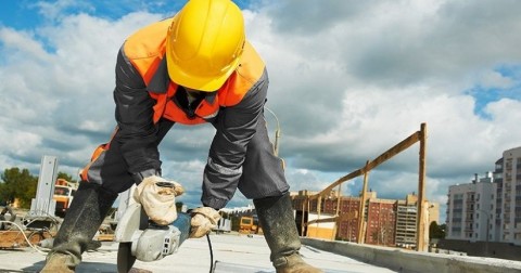 Kontraktor Swasta Masih Berjaya