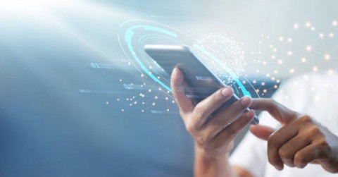 Smartfren Balikkan Rugi Rp397 M Jadi Laba Rp 25 Miliar 