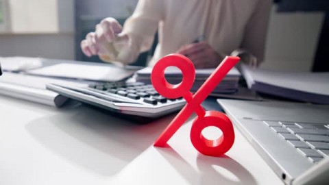 Pemerintah DilematisMenaikkan Tarif PPN