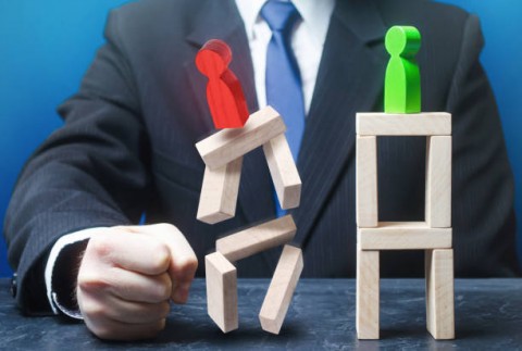 Mengubur Cita-citaKaryawan Hebat