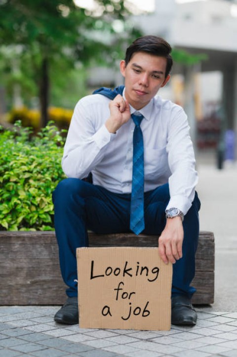 Makin Banyak Pekerja Terdidik Menganggur