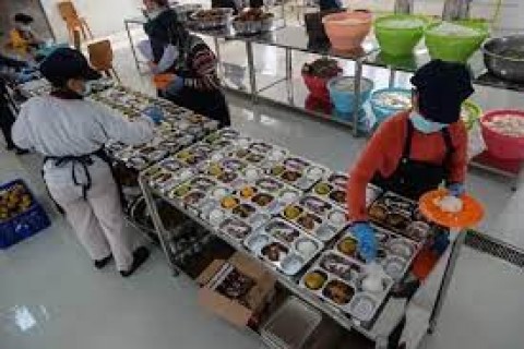 Nasib Pengusaha Lokal dalam Pengelolaan MBG