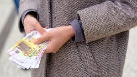 Dilema Pemerintah atas Emisi Obligasi