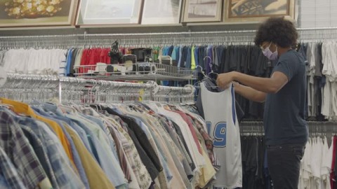 Baju bekas Impor Bermerek tetap marak