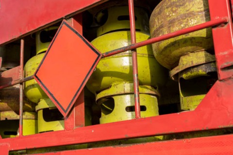  Pemerintah Menetapkan Pengecer LPG 3 Kilogram menjadi Subpenyalur Resmi Pertamina