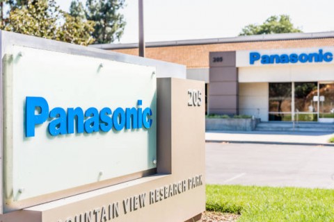 Panasonic Investasi US$ 700 Juta Untuk Baterai Tesla