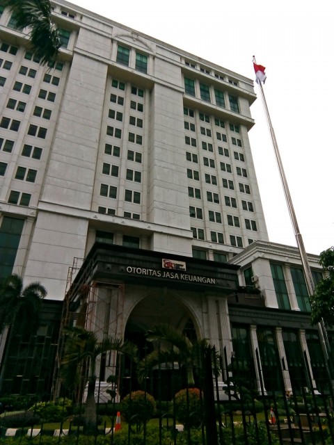 OJK Minta Segera Bank Turunkan Bunga Kredit