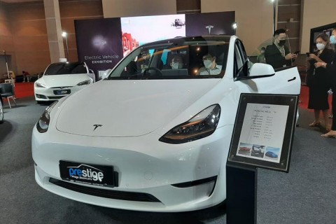 KENDARAAN LISTRIK : Harga Tesla di RI Sulit Kompetitif