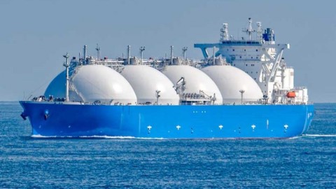 Memanfaatkan Celah Lonjakan Harga LNG