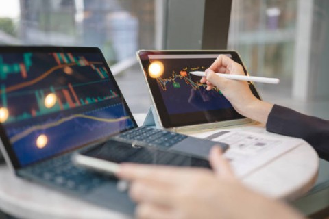 Saham Bank dan Konglomerat, Terpuruk