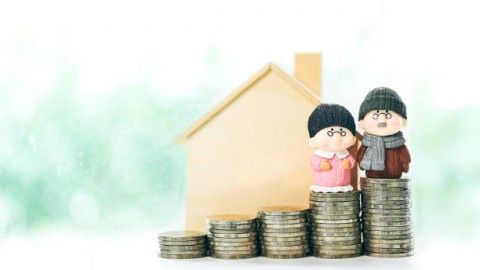 Rencana Pemerintah Mewajibkan Iuran Pensiun Bukan Kebijakan yang Solutif