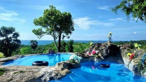 PEMULIHAN PARIWISATA : JATIM BERSOLEK DESTINASI ALTERNATIF