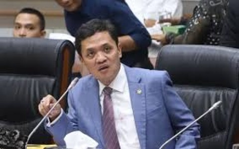 Ketua Komisi III DPR Dukung Penghapusan SKCK