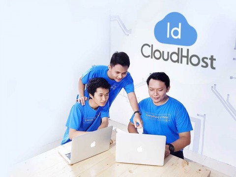Achmad Zaky Investasi di Bisnis Solusi Cloud