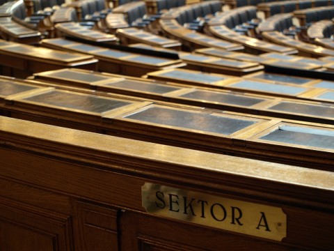 Pemerintah Disarankan Tarik Pembahasan RUU Omnibus Law