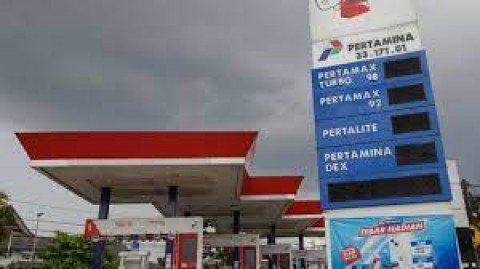 MEREDAM IMPAK HARGA BARU BBM