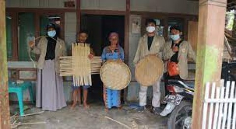 KULIAH KERJA NYATA,Mahasiswa UGM DimintaMembantu UMKM