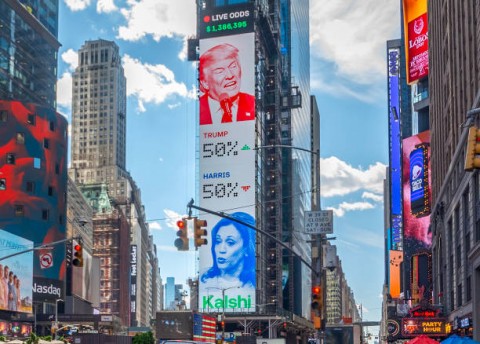 Warga AS Tersakiti dengan  Kebijakan Trump soal Tarif 