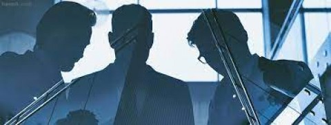 Geliat Korporasi Buru Dana Segar