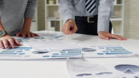 Laba Bumi Resources Bangkit Kembali