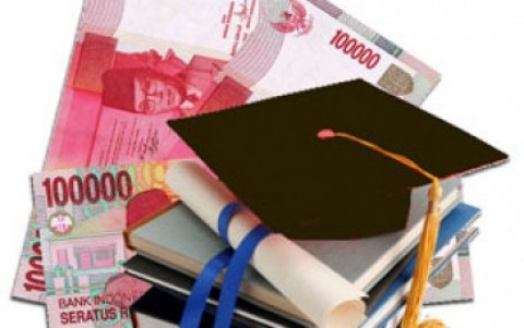Biaya Kuliah Mahasiswa BaruTetap seperti Tahun Lalu