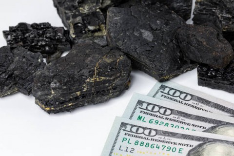 Perbankan Nasional Masih Mendanai Investasi Energi Kotor