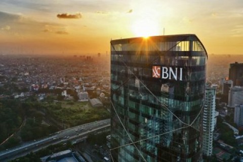 GREYSIA POLII PURNATUGAS : BNI Bantu Atlet Muda  Penerus Greysia Polii