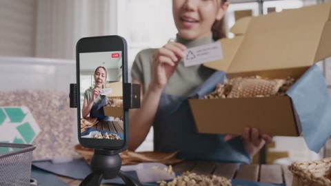 TIKTOK SHOP KEMBALI,REGULASI PERLU SEGERA DISIAPKAN