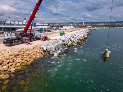 Proyek Giant Sea Wall Dilirik Investor Asing