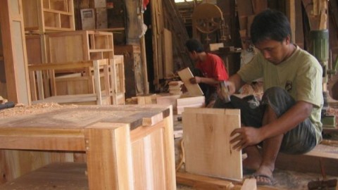 INDUSTRI MEBEL & KERAJINAN : Pasar Terbuka di IKN Nusantara