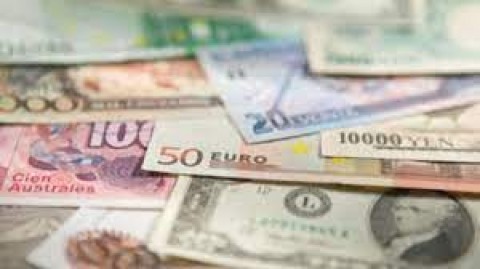 Bank Memanen Fulus dari Transaksi Valas