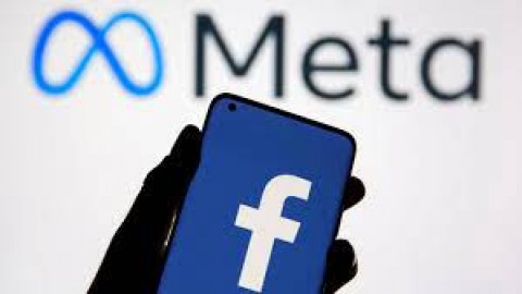Facebook Berusaha Menahan Kejatuhan Sahamnya