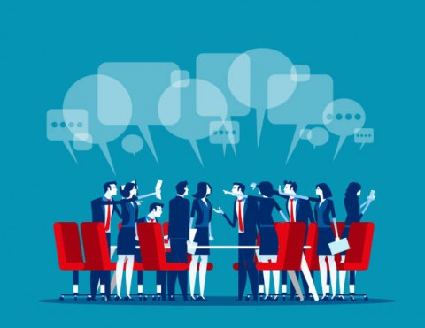 Bising di Udara Seusai Debat