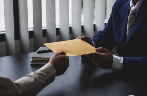 Celah Manipulasi Laporan Keuangan BUMN