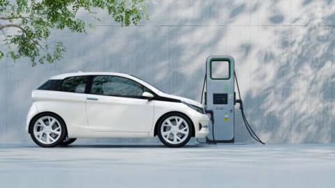 Kompetisi Pasar Otomotif di Tanah Air Kian Sengit dengan Menjamurnya Mobil Listrik