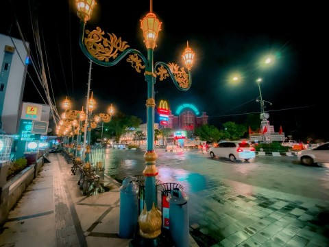 KAMPUNG WISATA, Dari Jantung Kotahingga Kaki Gunung