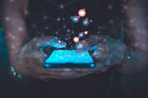 Media Sosial yang Semakin Tidak ”Sosial”